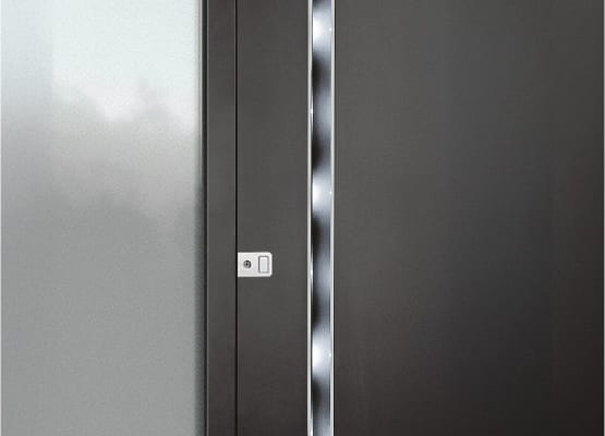 Puerta de entrada de aluminio panel Alicante